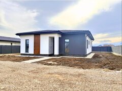 Casa 4 camere, 159mp, teren 500mp, zona Sanpetru,Brasov, 223.000euro